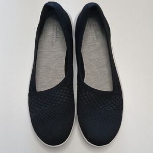 Clarks Women's Black Knit Flats